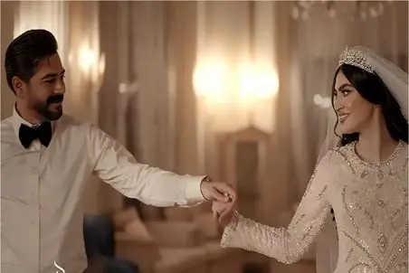 آواز احساسی؛ ویولن نوازی ورود مراسم مریم مومن و شوهری که با ذوقش همراه شد