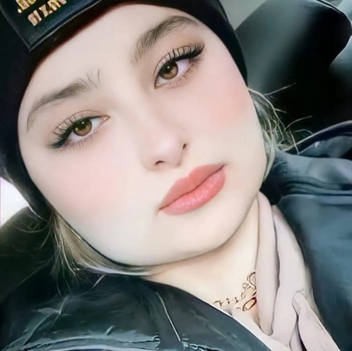 sara.nika.fan.33_1632569371