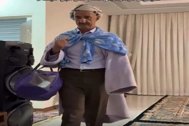 مدلینگ پدر ایرانی با حوله تن پوش تو مهمونی حماسه آفرید/ با یه حوله چندتا تیپ مختلف زد