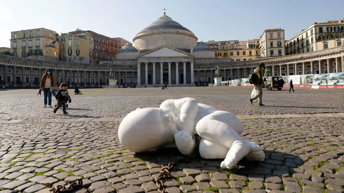 eyevine_Jagos-LOCK-DOWN-work-in-Naples_0005