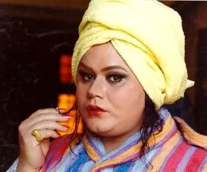 آواز محلی؛ اکبر عبدی بعد پونصد تا عذرخواهی برا غلط خوندش شروع کرد خوندن بابا چه قشنگ