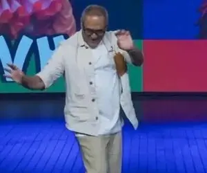 آواز هنرمندانه؛ رقص رامبد با چشم و دلوم روشن که روزبه حصاری بهش میگه 