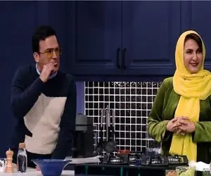 سکانس خندان/خانومه وسط برنامه به حامد آهنگی میگه به تو دل دادم آهنگی بهش میگه نگو