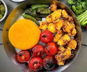 آموزش آشپزی؛ جوجه کباب تابه ای رو با این ترفند بپز ببین چقدر لطیف و پنبه ای میشه