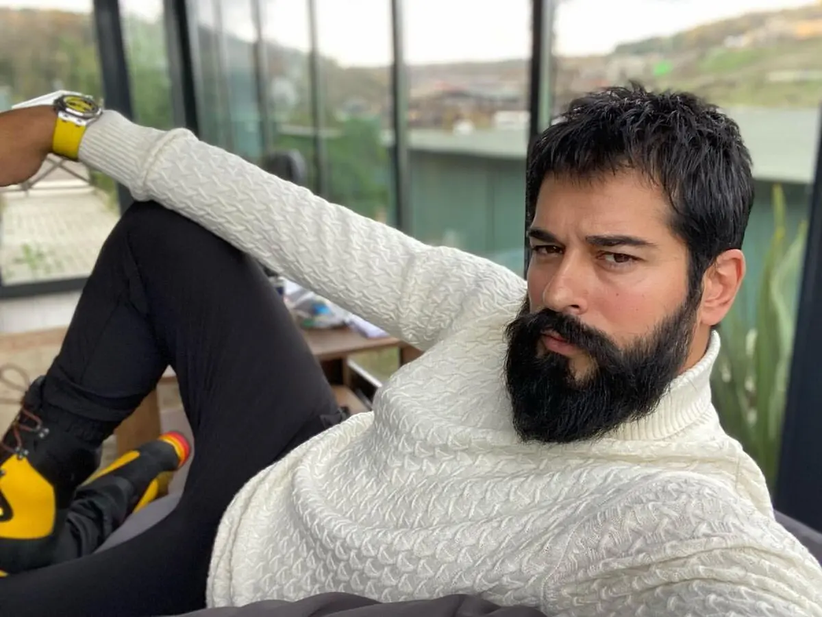 burakozcivit_1637837417_1