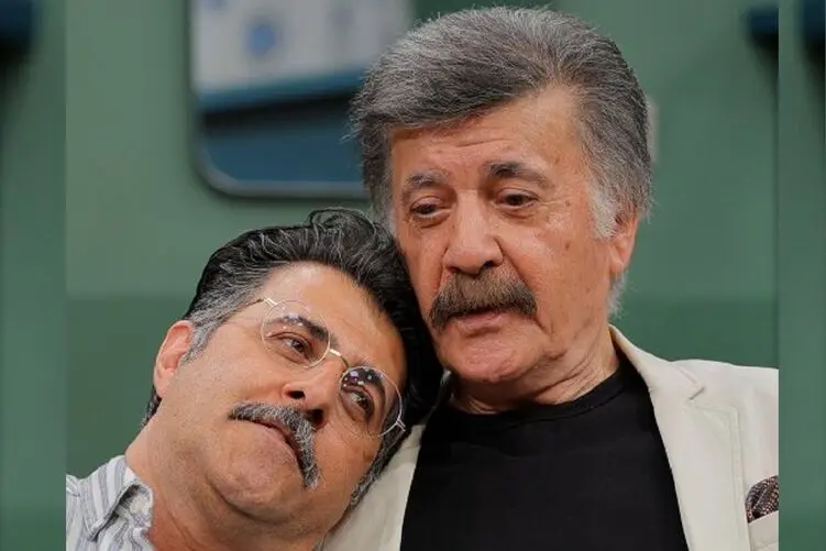 آواز احساسی؛ آواز هومن حاجی عبداللهی بغل داییش؛ صحنه ای فوق احساسی