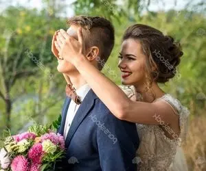 رقص وایرال شده از رقص عروس و داماد در خیابان | ویدیو