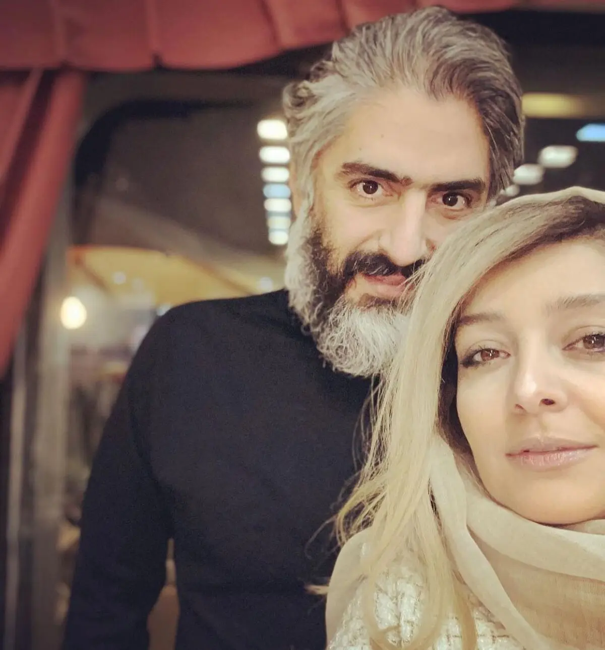 ساره بیات و همسرش