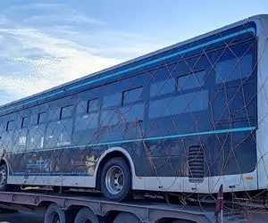 وضعیت اتوبوس‌های برقی در محوطه گمرک بندرعباس