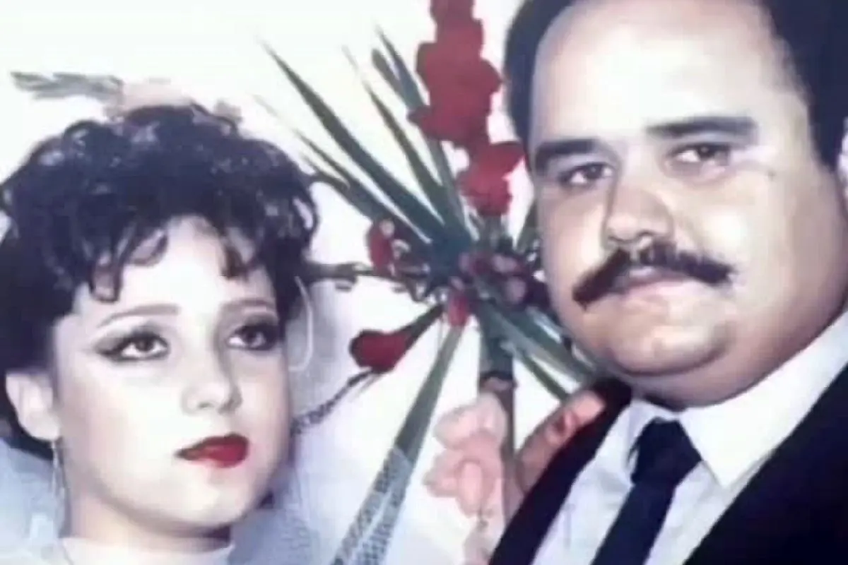 ببینید| فیلمی از عروسی و کارت عروسی اکبر عبدی سال ۱۳۶۵ توسط همسرش منتشر شد