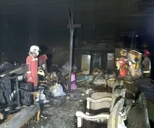 آتش سوزی ساختمان 9 واحدی در بامداد امروز+ فیلم