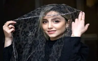 سکانس خندان/نازنین بیاتی تو ختم گریه میکرد و فحش میداد/این عزاداری باعث خنده همه میشه