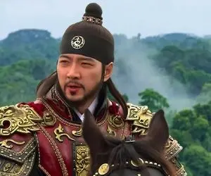 آواز محلی؛ جومونگ بخاطر طرفدارهای کرمانجی چه رقص و بپر بپری میکنه محو تماشاش شدن