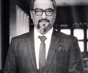 (عکس) کارت عروسی مهرداد میناوند؛ 2 ماه قبل از فوت