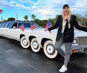 ماشین های پرشگفت؛ بزرگترین خودروی جهان زمین گلف داره پشتش جا واسه فرود هلیکوپترم هست