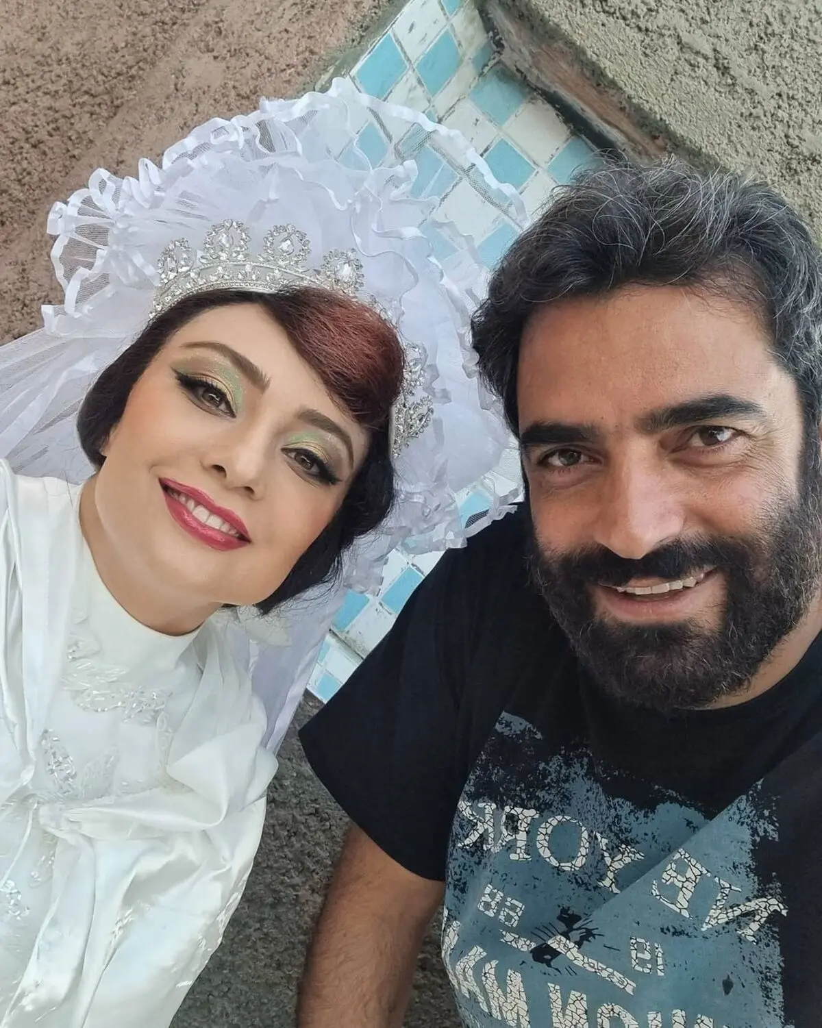 یکتا ناصر و منوچهر هادی در نیسان آبی