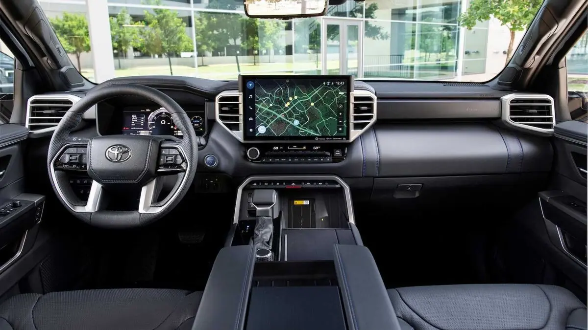 Toyota Sequoia2023
