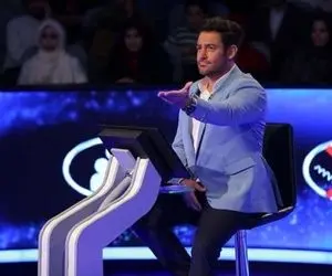 سوتی خندان / شرکت کننده تو مسابقه ی زنده تلویزیونی ناغافل رقصید چشای گلزار چارتا شد