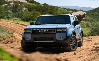 نخستین محموله تویوتا در اسکله‌های جنوب