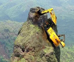 ماشین های پرشگفت؛ مغزت سوت میکشه وقتی ببینی ماشینه چطور رفته اونجا میگ میگ برای خودش