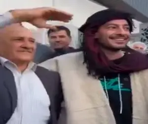 آواز شاد؛ نوید محمدزاده تو لباسای اصیل کردی با ساز و دهل رو ریتم میرقصه به وجد میای 