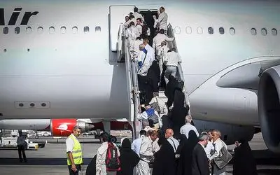 نماینده ولی فقیه از پایان عمره و آغاز پروازهای حج خبر داد