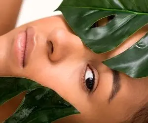 جوش زیر پوستی داری و هیچ جوره شَرشون کم نمیشه؟ با این راه های درمانی پوستت رو صفا بده