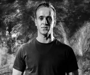 تیکه جالب علی کریمی؛ دیگه برق نمیره فقط روزی دو ساعت میاد!