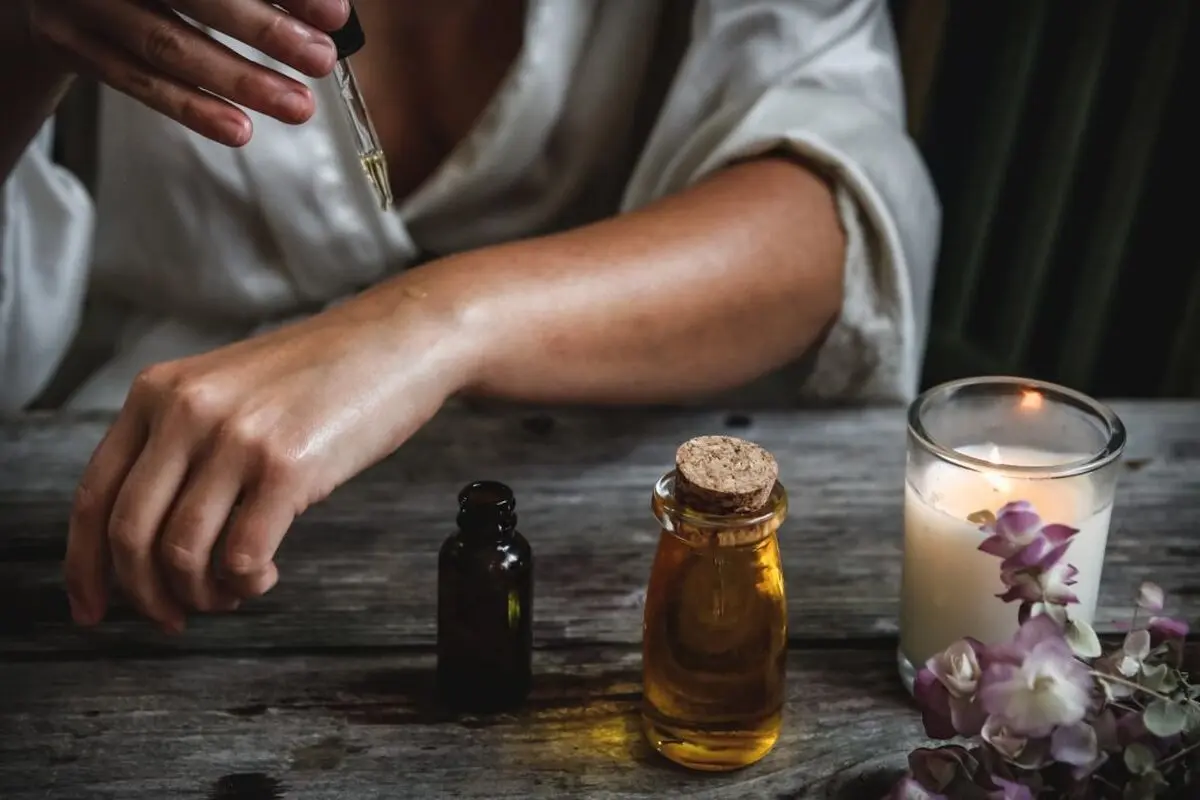 best-massage-oil-blood-circulation-scaled-1024x683