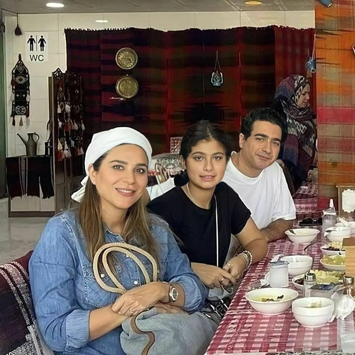 سورپرایز همایون شجریان با باور کن به همراه دختر 18 ساله اش یاسمین