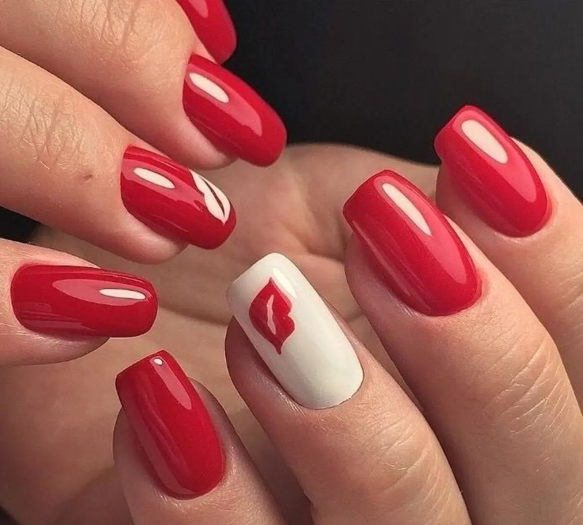طراحی لاک قرمز