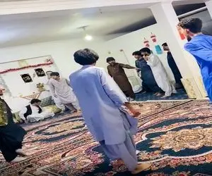 آواز محلی؛ رقص بلوچ ها سه هیچ هندی رو میزنه شاهرخ خان باید بیاد پیششون دوره ببینه