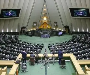 برگزاری آزمون برای اعمال رتبه‌بندی معلمان به هیچ عنوان قابل قبول نیست