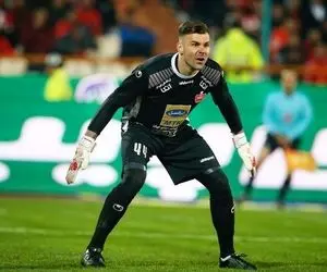 پیشنهاد نجومی رقیب پرسپولیس عامل فسخ قرارداد رادوشویچ!