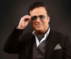 آواز پرهیاهو؛ حامد آهنگی تو کنسرت خواننده این ور آبی خوند دلم مثل یه جعبه است