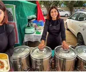 غذای خیابانی؛ وقتی کل هند شدن خاطر خواه دستپخت کنار جاده ای این دختر کدبانو