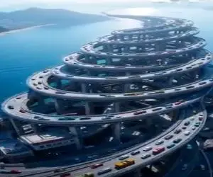 معماری خلاقانه؛ پل ساختن عین رشته های نودل پیچ در پیچ مهندس فیزیک میخواد رانندگی توش