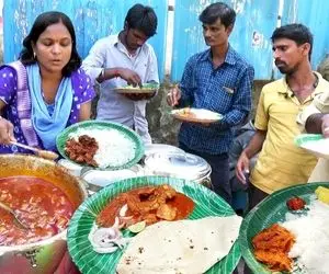 غذای خیابانی؛ چاپاتی مرغ غذای خوشمزه و محبوبی هندی که قیمتش مفته!