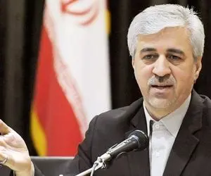 وزیر ورزش: تبعیضی بین استقلال و پرسپولیس نیست، پیگیر پرونده پرسپولیس هستم