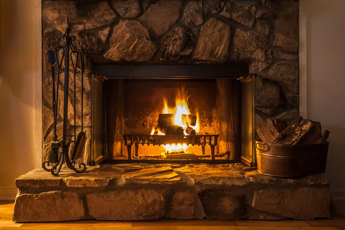 DIY-A-Faux-Fireplace-In-Your-Wooden-House-Bedroom
