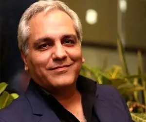 سکانس خندان/مدیری لباشو غنچه میکنه تا نخنده/خودش غش کرده از دست خودش