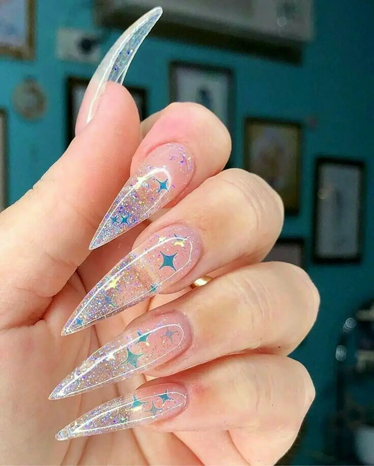 8654
