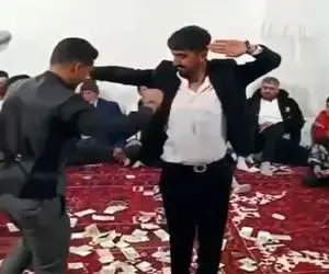 آواز محلی؛ داماد انقد شاد دیده بودین با اهنگ آذری و محلی به مهمونا امون نده؟