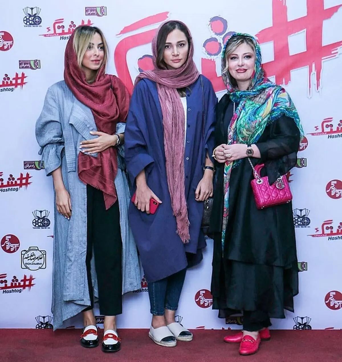 نیوشا ضیغمی و خواهرش