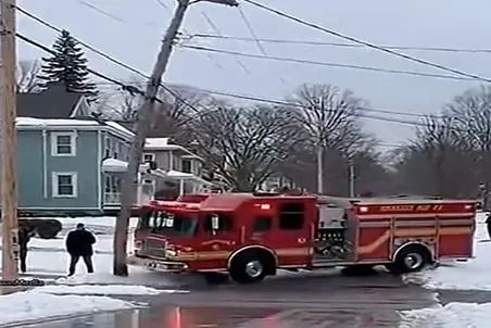 معماری طبیعت؛ ماشین آتشنشانی رفت نجات بده ولی بدتر خسارت زد