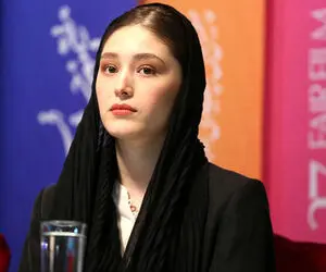 (عکس) فرشته حسینی اینبار در ماشین صابر ابر!