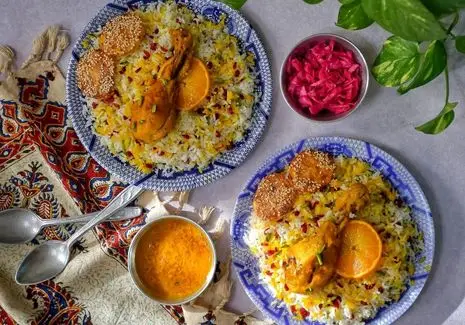 آموزش آشپزی؛ مرغ رو جای آب با آب پرتقال بپزید