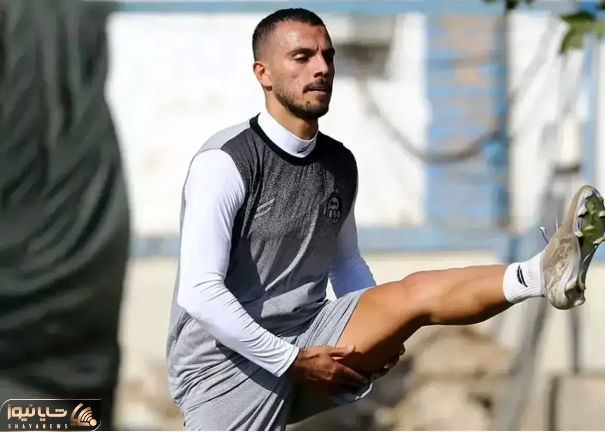 (عکس) استوری کنایه‌آمیز مدافع استقلال پس از نیمکت‌نشینی