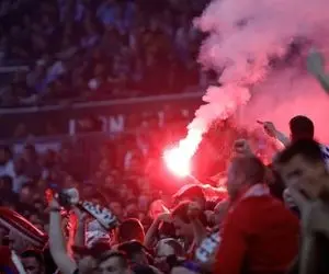 (عکس) مجازات اتلتیکومادرید توسط یوفا؛ سلام نازی هواداران جنجالی شد!