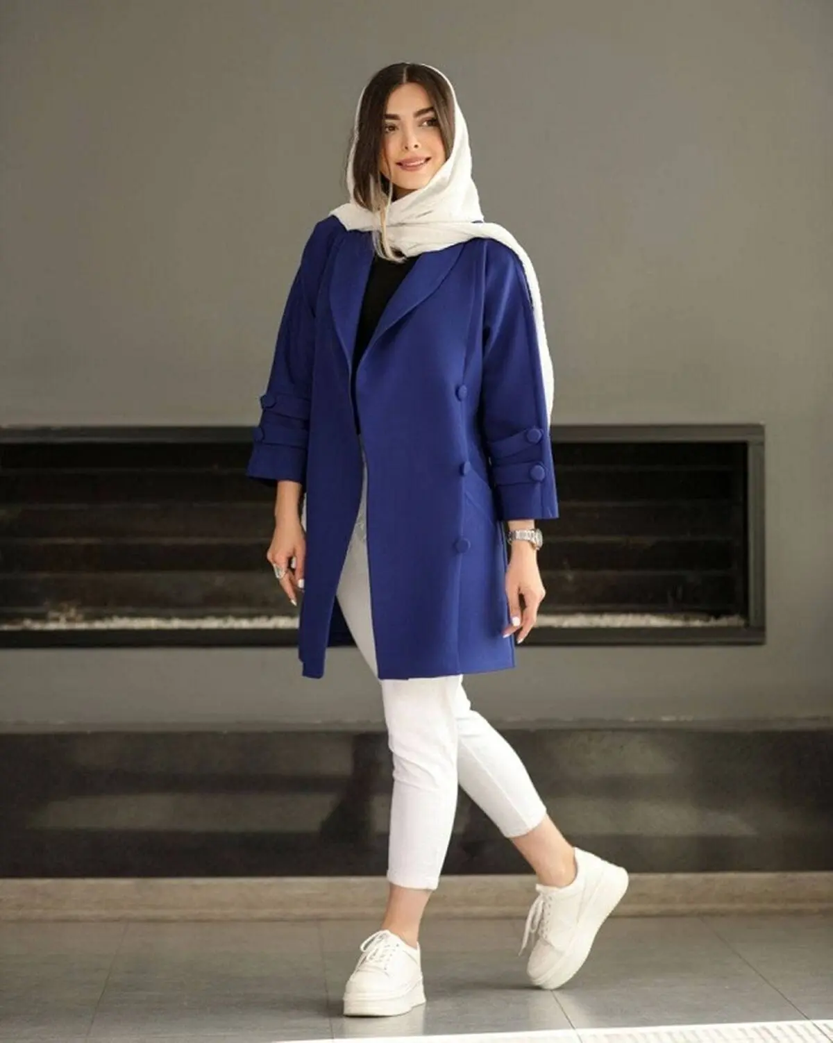 مانتو آبی